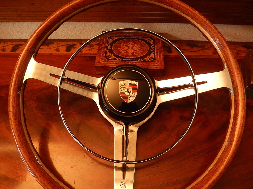 210 Les Leston original Porsche 356 B/C Wood Steering Wheel